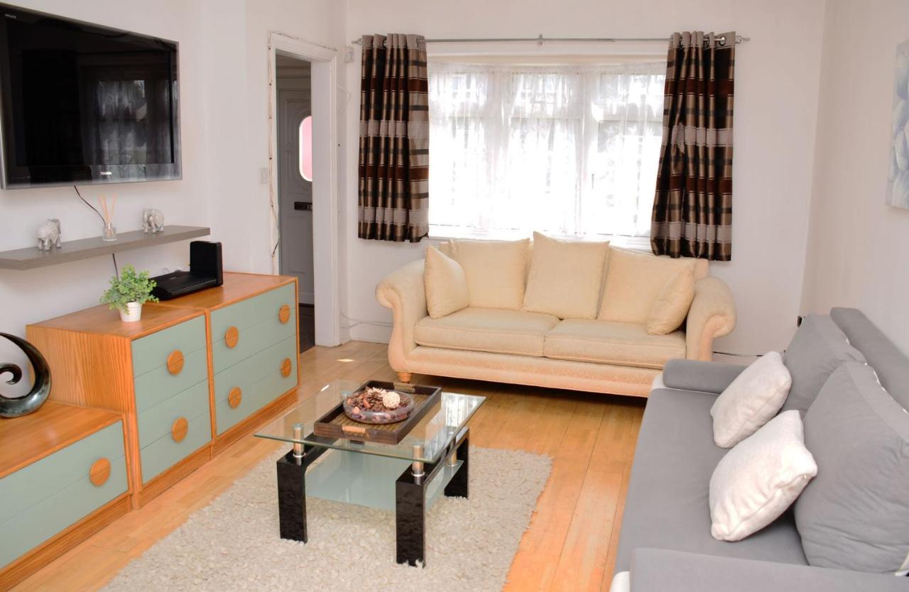 29Ew Dreams Unlimited Serviced Accommodation- Staines - Heathrow Стэнвэлл Экстерьер фото