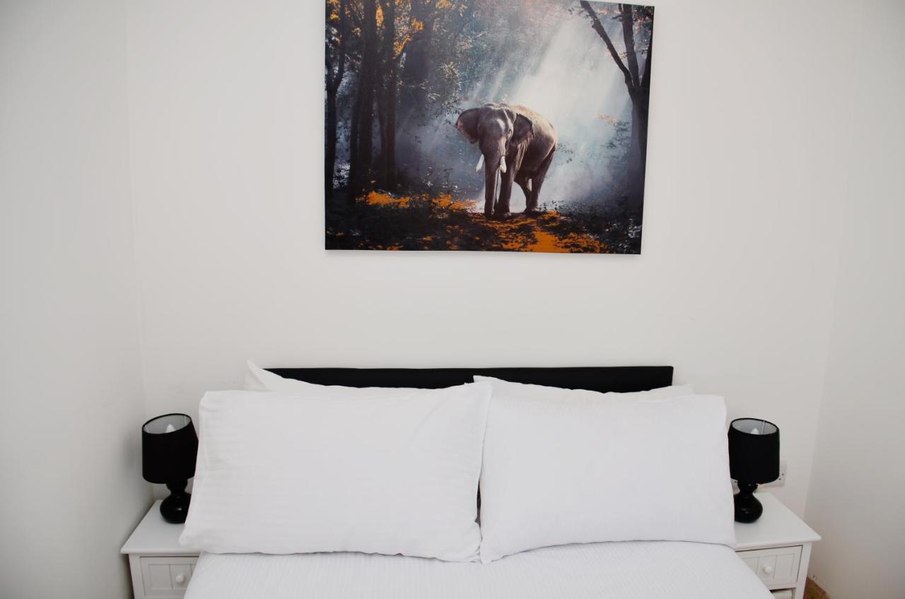 29Ew Dreams Unlimited Serviced Accommodation- Staines - Heathrow Стэнвэлл Экстерьер фото