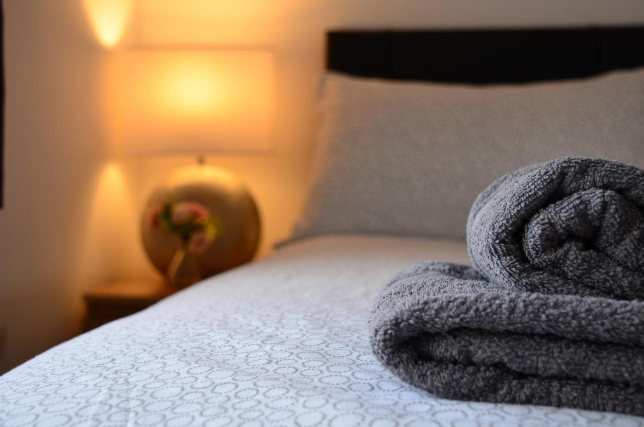 29Ew Dreams Unlimited Serviced Accommodation- Staines - Heathrow Стэнвэлл Экстерьер фото