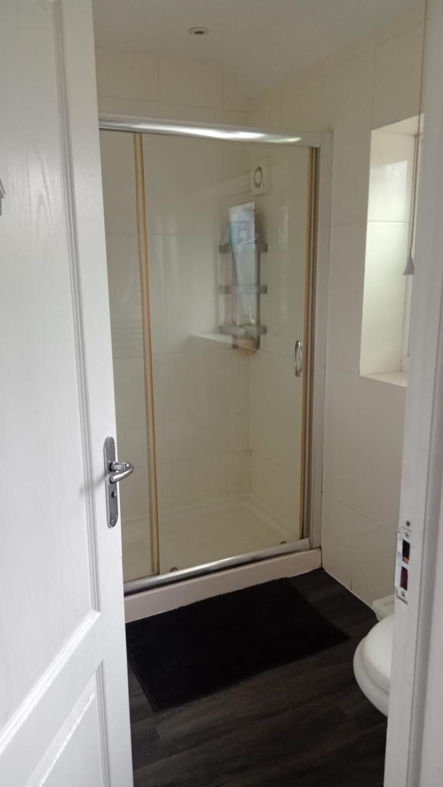 29Ew Dreams Unlimited Serviced Accommodation- Staines - Heathrow Стэнвэлл Экстерьер фото
